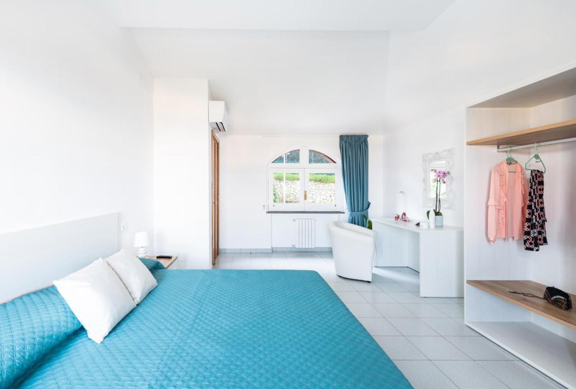 Sorrentovibes - Sea View Rooftop Apartment With Jacuzzi & Garden Exterior foto